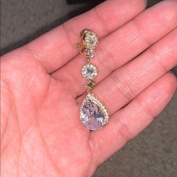 Earrings - Picture 3 of 5